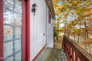 135 Salisbury Rd, Bushkill, PA 18324 - Photo 9