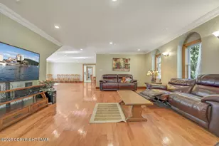 1015 Rt 390, Greentown, PA 18426 - Photo 17