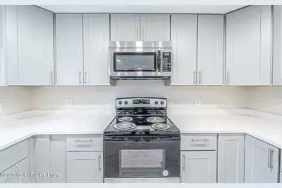  8567 Hillcrest Drive, Tobyhanna, PA 18466 - Photo 17