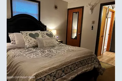  945 Country Place Drive Drive, Tobyhanna, PA 18466 - Photo 19