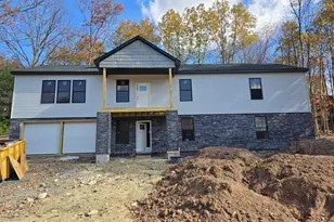 211 Brentwood Dr, Bushkill, PA 18324 - Photo 3