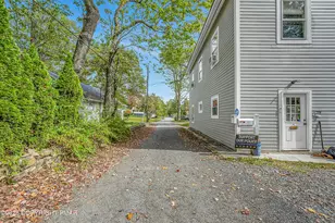 37 Mount Pocono Ct, Mount Pocono, PA 18344 - Photo 7