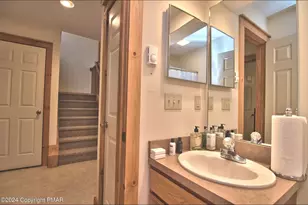 371 Linden Ct, Tannersville, PA 18372 - Photo 11