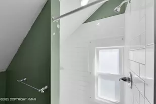 19 Smith St, East Stroudsburg, PA 18301 - Photo 15