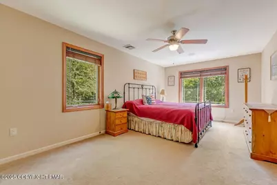  329 Lakeshore Drive, Lakeville, PA 18438 - Photo 27