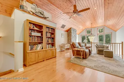  329 Lakeshore Drive, Lakeville, PA 18438 - Photo 23