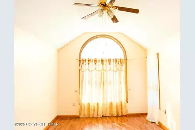  212 Spicebush Drive, East Stroudsburg, PA 18301 - Photo 9