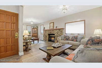  818 Thomas Street, Stroudsburg, PA 18360 - Photo 9