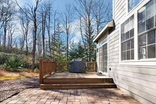 548 Pinecrest Dr, Pocono Pines, PA 18350 - Photo 9