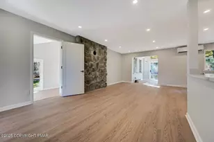 542 Post Hill Rd, Henryville, PA 18332 - Photo 9