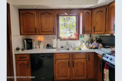  1670 Erie Court, Effort, PA 18330 - Photo 5