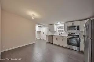 1243 Blue Mountain Cir, Saylorsburg, PA 18353 - Photo 15