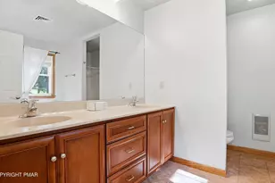 104 Wolf Hollow Rd, Lake Harmony, PA 18624 - Photo 47