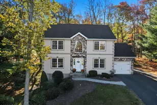 104 Wolf Hollow Rd, Lake Harmony, PA 18624 - Photo 1