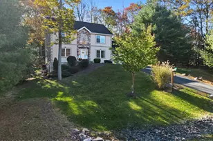 104 Wolf Hollow Rd, Lake Harmony, PA 18624 - Photo 5