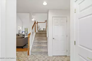 702 Fawn Cir, Buck Hill Falls, PA 18323 - Photo 23