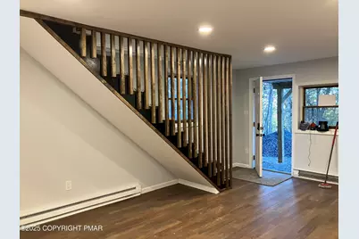  2096 Scarborough Way, Middle Smithfield, PA 18324 - Photo 7