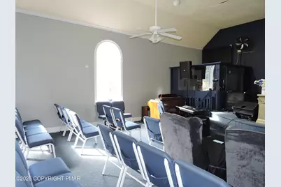  200 Frost Hollow, Easton, PA 18040 - Photo 3