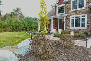 105 Cambridge Ct, Blakeslee, PA 18610 - Photo 3