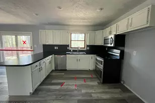 9685 Stony Hollow Dr, Tobyhanna, PA 18466 - Photo 5