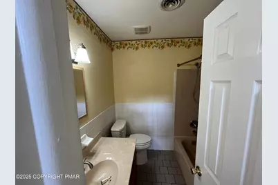  148 Vista Dr. Drive, Easton, PA 18042 - Photo 15