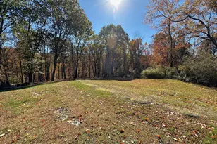 220 Sage Ln, East Stroudsburg, PA 18301 - Photo 15