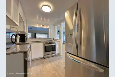  220 Sage Lane, East Stroudsburg, PA 18301 - Photo 7