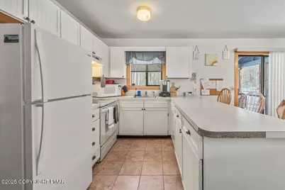  5151 Cresco Drive, Pocono Lake, PA 18347 - Photo 23