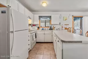 5151 Cresco Dr, Pocono Lake, PA 18347 - Photo 23