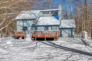 5151 Cresco Dr, Pocono Lake, PA 18347 - Photo 5