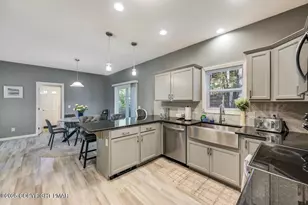 42 Skyline Dr, Covington Township, PA 18424 - Photo 9