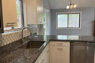 5031 Woodbridge Dr, Bushkill, PA 18324 - Photo 7