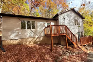 303 Otter Ct, Bushkill, PA 18324 - Photo 1