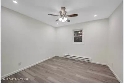  752 Toll Road, Effort, PA 18330 - Photo 37