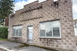 428 E Ridge St, Lansford, PA 18232 - Photo 1