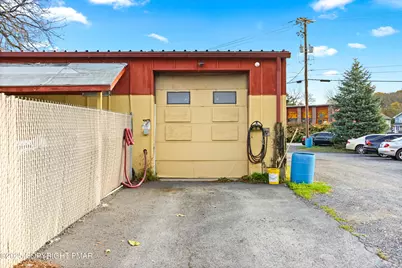  399 Oak Street, East Stroudsburg, PA 18301 - Photo 15