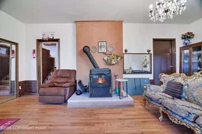  385 Saunders Drive, Bushkill, PA 18324 - Photo 5