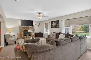 2541 Penn Hills Dr, Bartonsville, PA 18321 - Photo 5