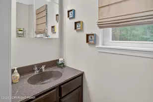 2541 Penn Hills Dr, Bartonsville, PA 18321 - Photo 11