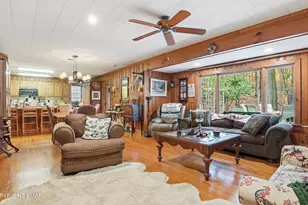 519 Pheasant Ln, Buck Hill Falls, PA 18323 - Photo 9