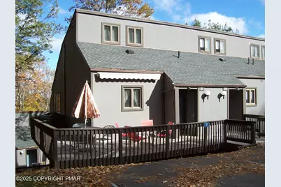  31 Middle Village Way, Tannersville, PA 18372 - Photo 1