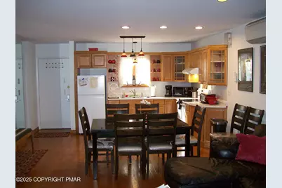  31 Middle Village Way, Tannersville, PA 18372 - Photo 7