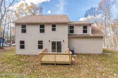  4263 Winchester Way, Bushkill, PA 18324 - Photo 3