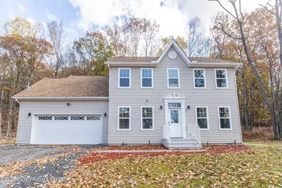  4263 Winchester Way, Bushkill, PA 18324 - Photo 1