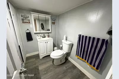  218 E Columbia Avenue, Mount Carmel, PA 17851 - Photo 15