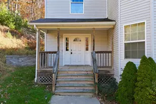 133 Alford Ct, Bushkill, PA 18324 - Photo 3