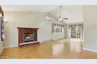  349 Bumblebee, Cresco, PA 18326 - Photo 13