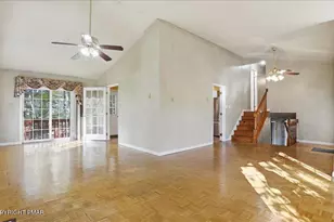 349 Bumblebee, Cresco, PA 18326 - Photo 15