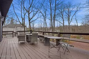 108 Black Bear Ln, Tobyhanna, PA 18466 - Photo 9