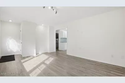  395 Sullivan Trail, Long Pond, PA 18334 - Photo 13